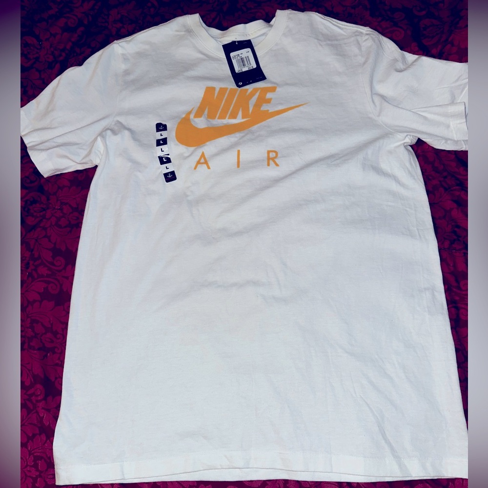 White Nike Tee Size Large